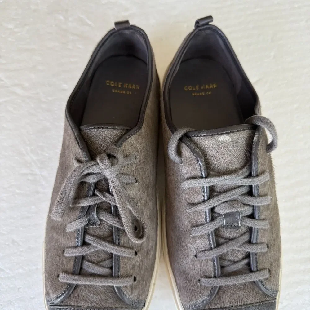 Size 6B - Cole Haan Grand OS Lace Up Sneakers Suede D4296
